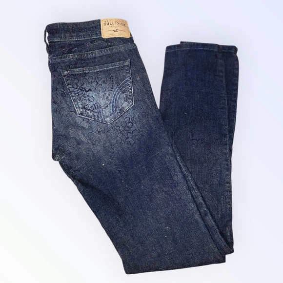 Unique Hollister Floral Pattern Jeans - Size 26, or 28" waist - Picture 3 of 7